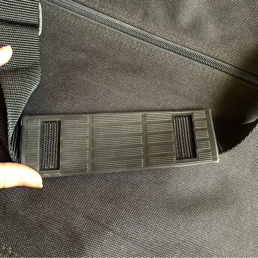 Gemline Black Shoulder Laptop Travel Bag